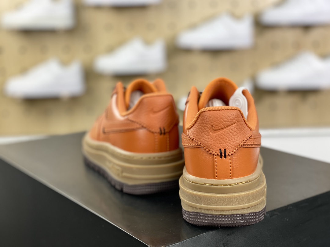 220 耐克Nike Air Force 1 Low Luxe"Burnt Sunrise"空军一号板鞋“皮革太阳橙雕花布洛克”DM2451-800