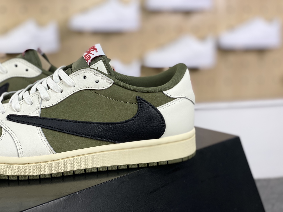 400 Travis Scott x Nike Air Jordan 1 Low OG"Medium Olive"AJ1乔丹一代篮球鞋“TS联名反转橄榄绿白黑倒钩10.0”DM7866-200