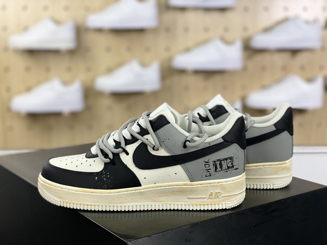 260 耐克Nike Air Force 1'07 Low"Black/White/Grey/Graffiti"空军一号板鞋“皮革黑白灰无声缠绕做旧绑绳”ZH0316-015