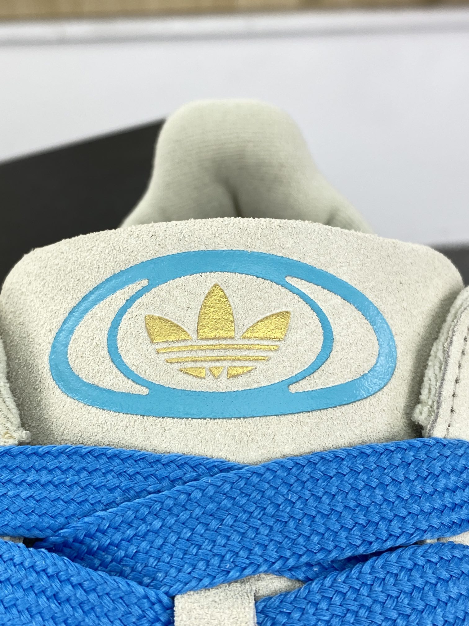 180 阿迪达斯Adidas Originals Campus 00s 学院系列面包风板鞋“翻毛腻子灰浅蓝焦糖底”IE5588