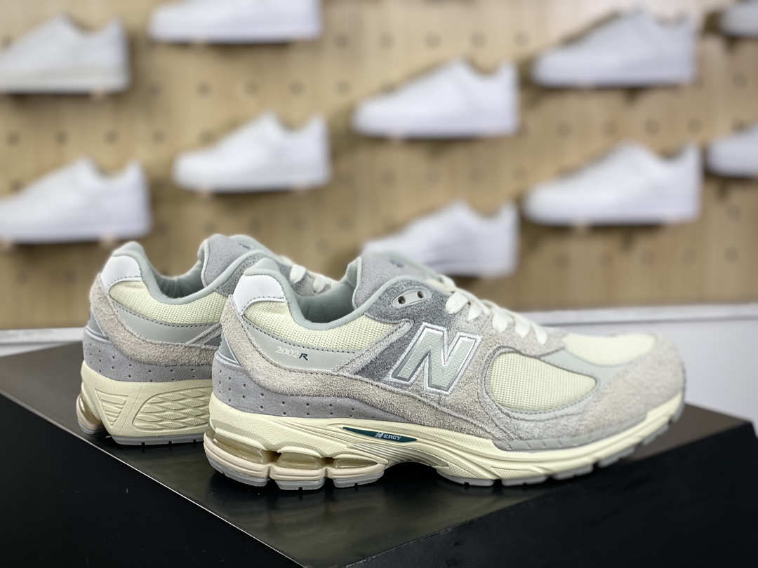 260 NB新百伦New Balance 2002R"Linen with/Slate Grey"系列低帮慢跑鞋“麂皮工装奶油白灰”M2002REK