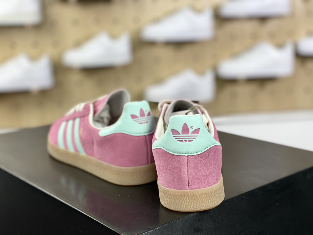 160 阿迪达斯Adidas Originals Gazelle 90 羚羊90复刻版系列板鞋“翻毛玫粉浅薄荷”IH5015