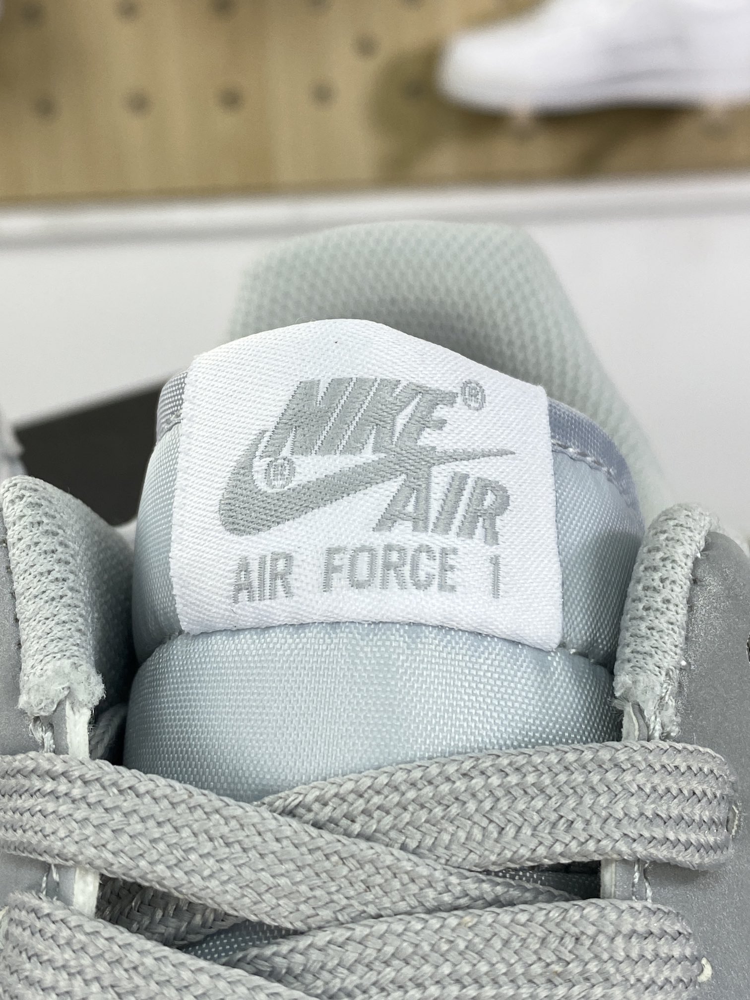 220 Fragment Design x Nike Air Force 1’07 Low"Fragment Design"空军一号板鞋“皮革白银藤原浩闪电”TT0801-605