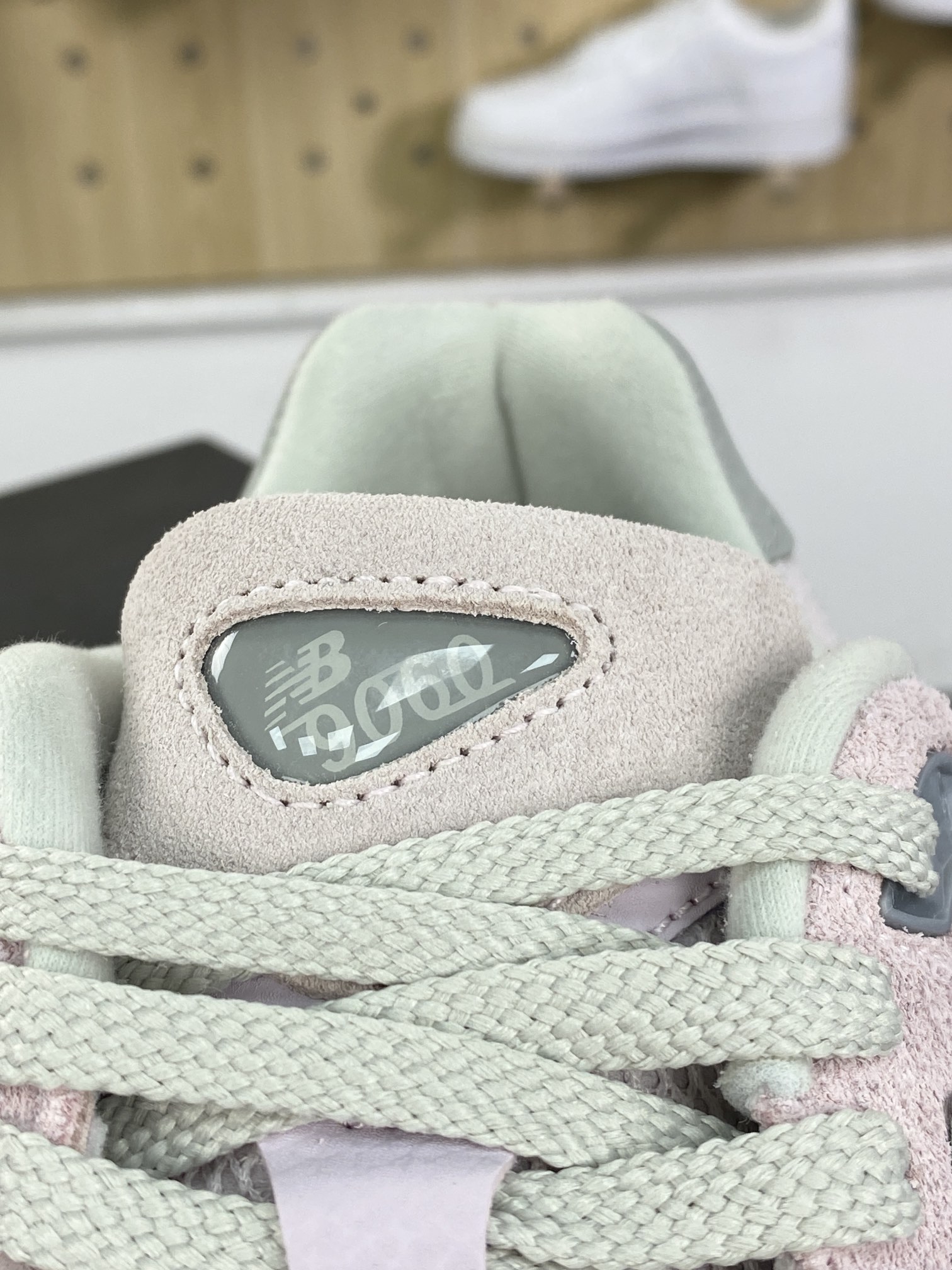 220 新百伦New Balance 9060"Pink/Grey"系列跑步鞋“浅粉灰银”U9060HSP