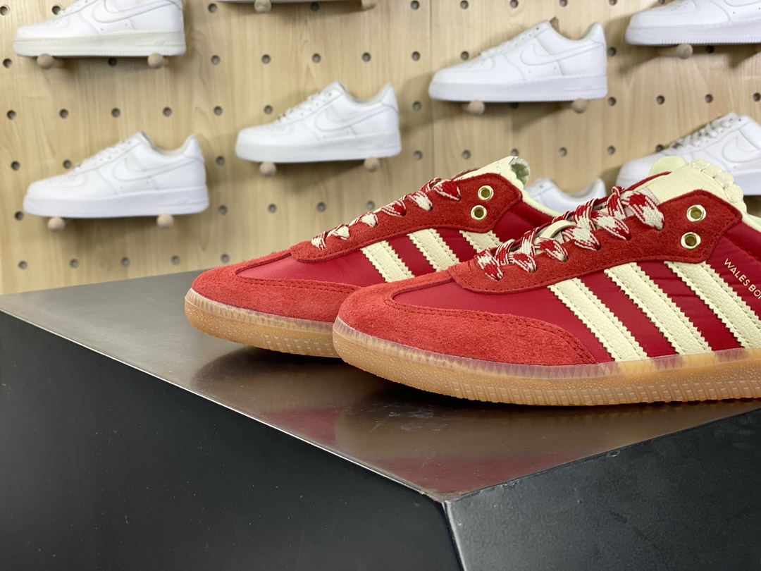 180 Wales Bonner x Adidas Originals Samba 桑巴舞系列绅士板鞋“大学红米白”GY6612