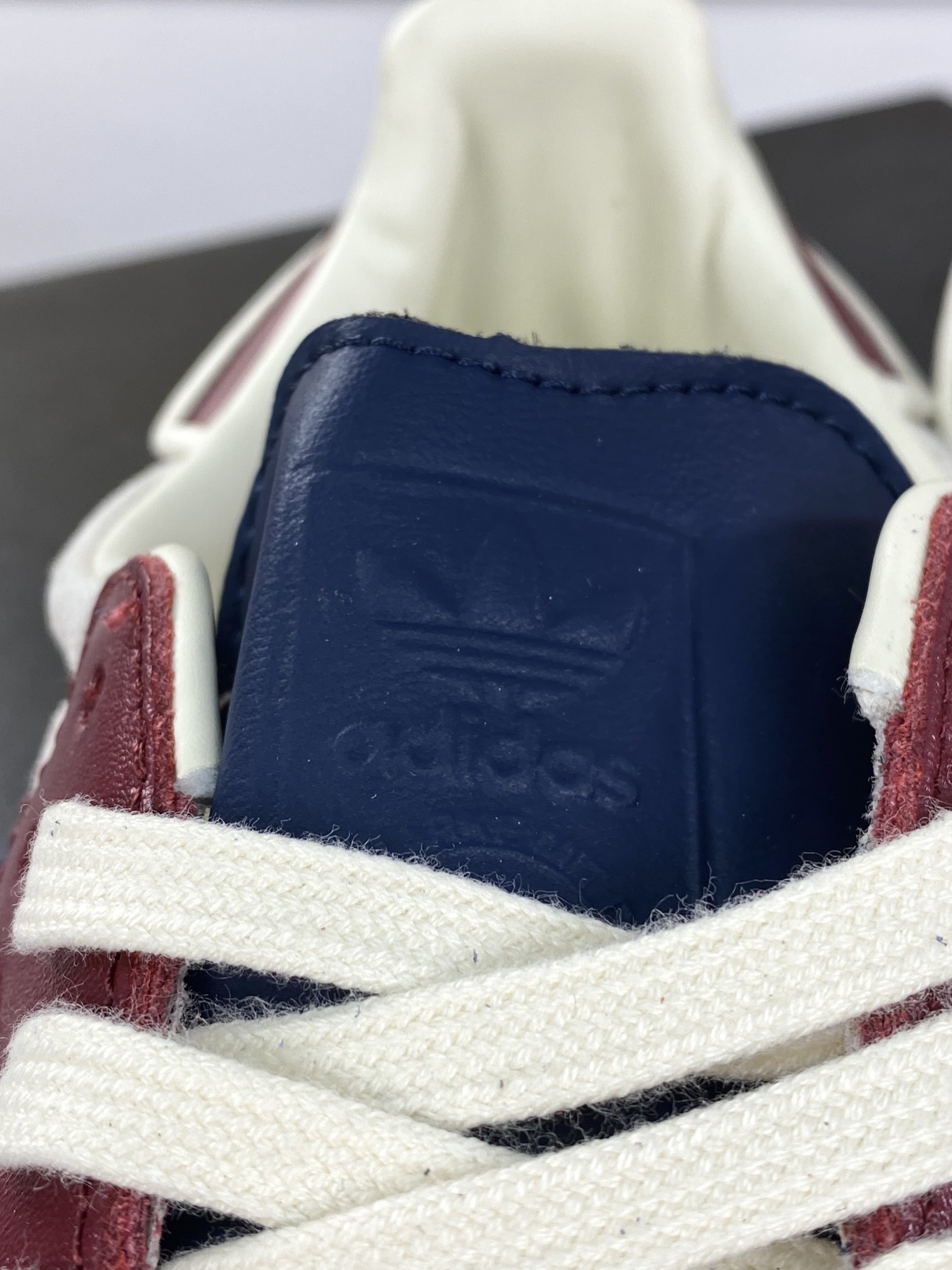 180 Notitle x Adidas Originals Samba OG"Maroon Red"桑巴舞板鞋“联名酒红米白海军蓝”ID6023