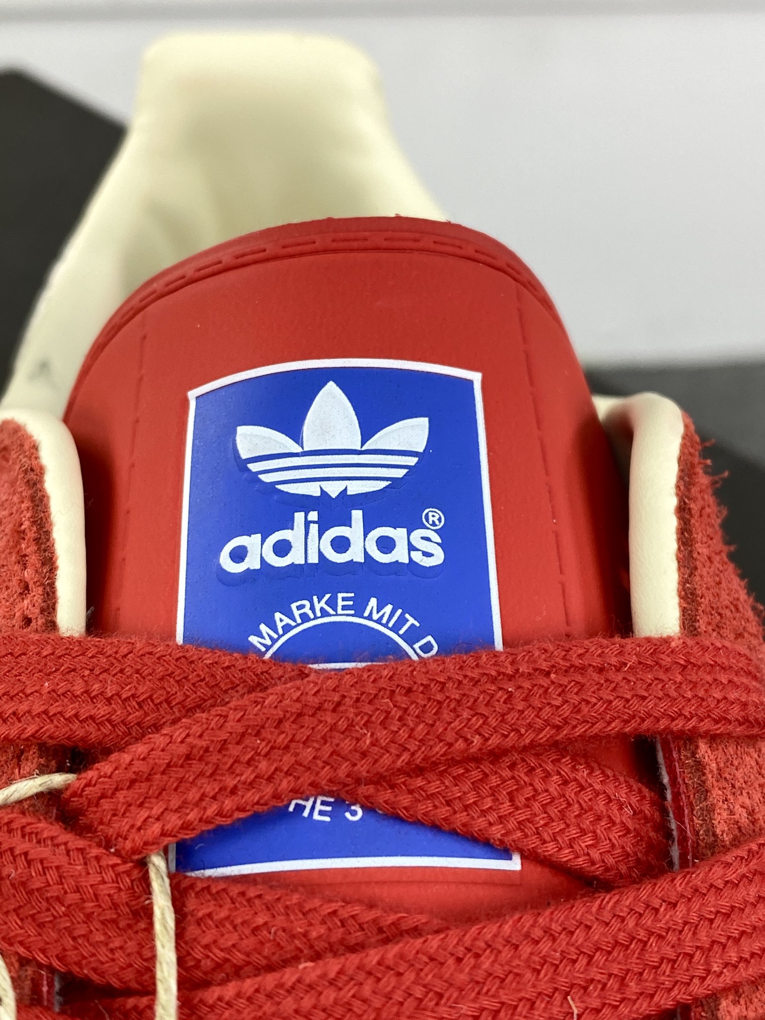 140 阿迪达斯Adidas Gazelle Indoor Trainers 羚羊内训系板鞋“翻毛红白生胶底”IF1808