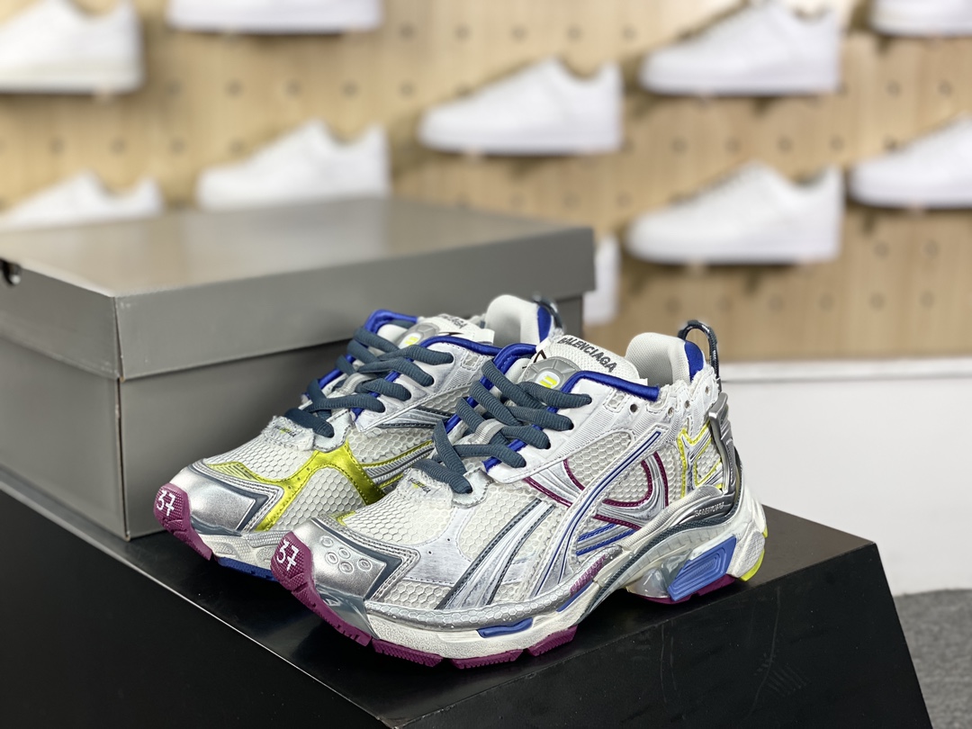 500 巴黎世家BALENCIAGA Runner Sneaker”White/Water Blue”慢跑慢跑鞋“解构破坏白水兰紫涂鸦LOGO”772767 W3RNY0328