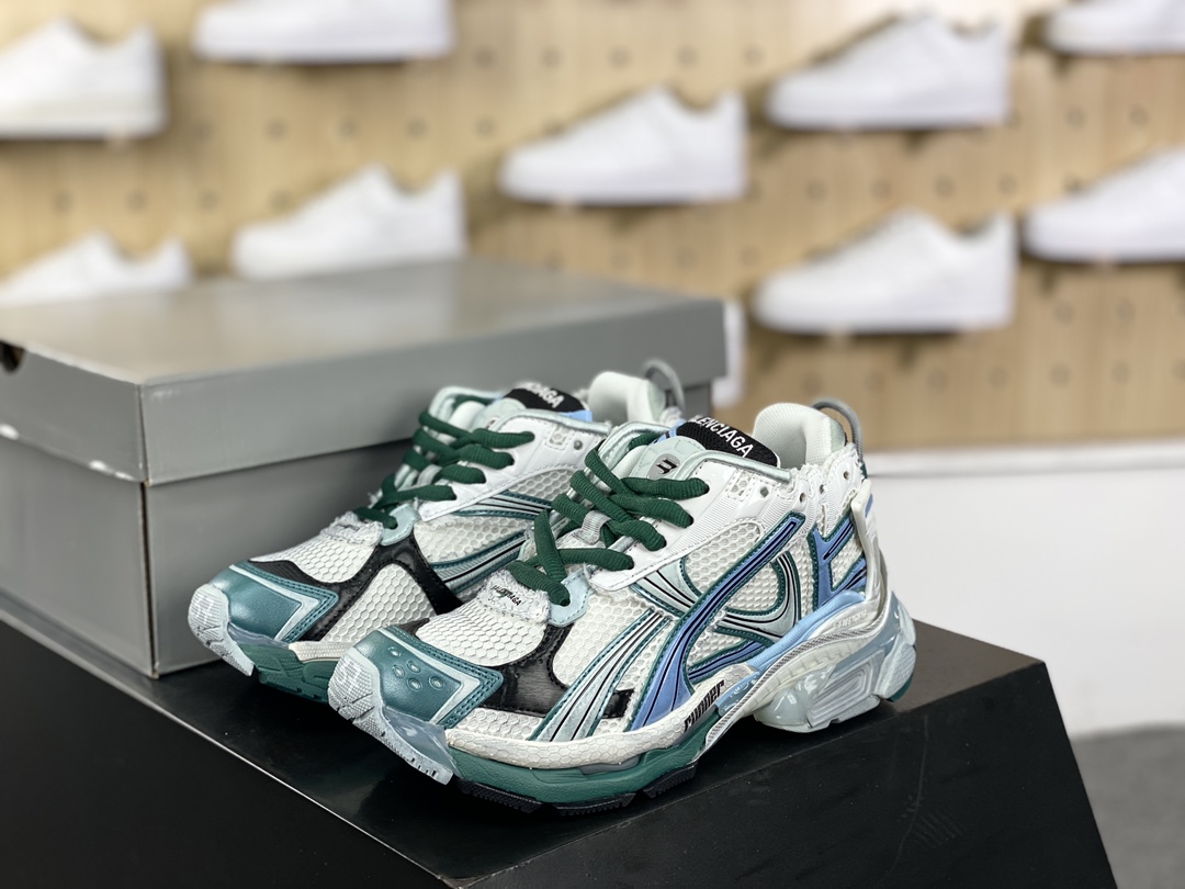 500 巴黎世家BALENCIAGA Runner Sneaker”White/Water Blue”慢跑鞋“解构破坏白水蓝涂鸦LOGO”772767 W3RBW 063