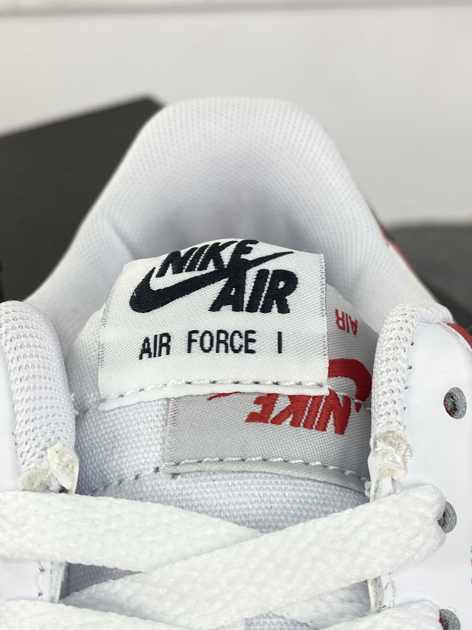 Nike WMNS Air Force 1 Shadow ”Matcha Green” Air Force One Sneakers ”Leather Patch Yellow Matcha Green” FN6335-100