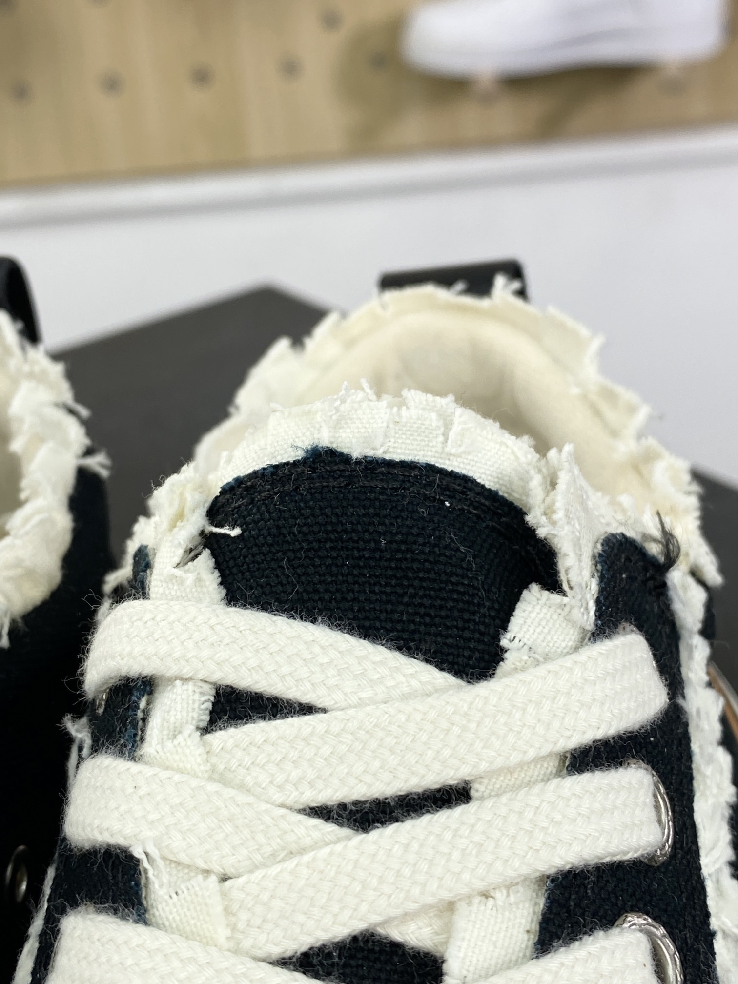 Vessel Tiramisu Lows Tiramisu series deconstructed overlapping thick-soled cork low-top sneakers ”Canvas black and white tassel raw rubber” S23X24B