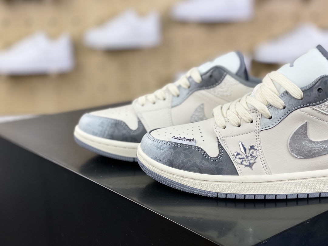 Nike Air Jordan 1 Low ”Modern Mirror” AJ1 Jordan first generation low-top basketball shoes ”beige silver black perseverance flower rope” 553560-053