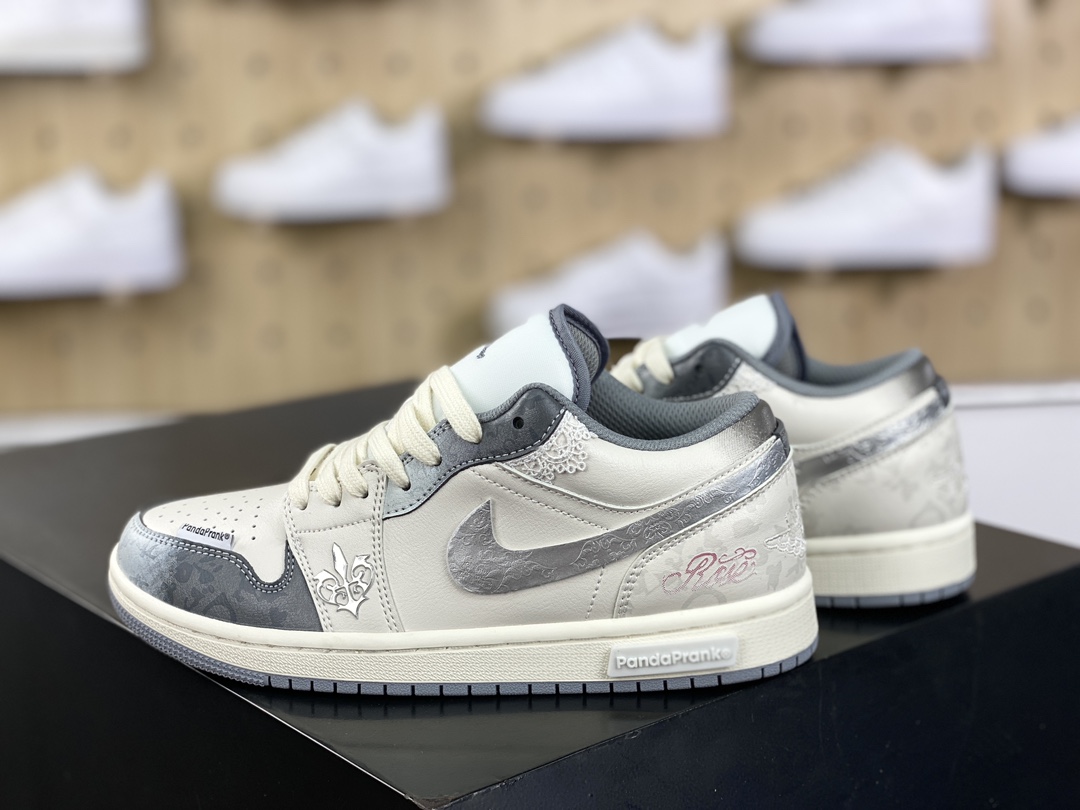 Nike Air Jordan 1 Low ”Modern Mirror” AJ1 Jordan first generation low-top basketball shoes ”beige silver black perseverance flower rope” 553560-053