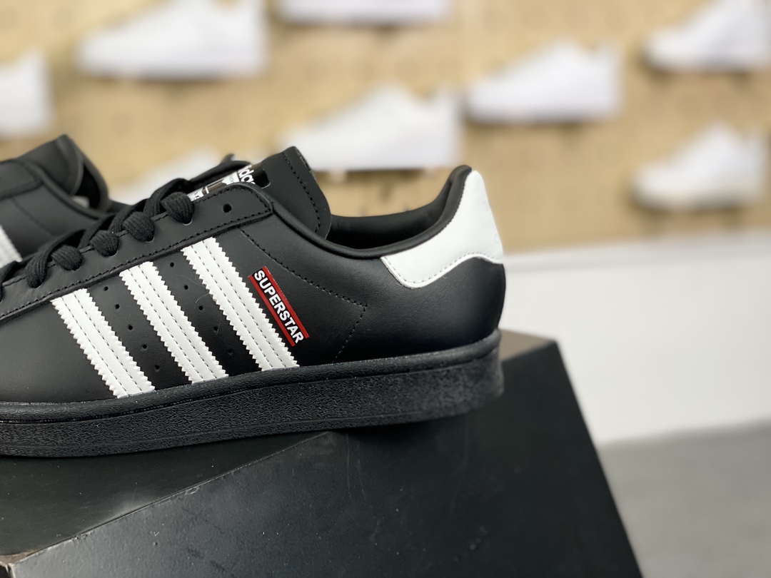 adidas Originals Superstars ”Injection” shell toe sneakers ”Joint black and white red label” FX7617