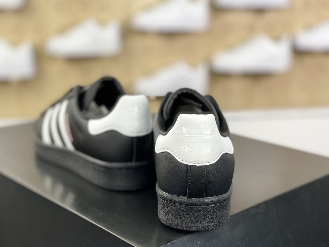 adidas Originals Superstars ”Injection” shell toe sneakers ”Joint black and white red label” FX7617
