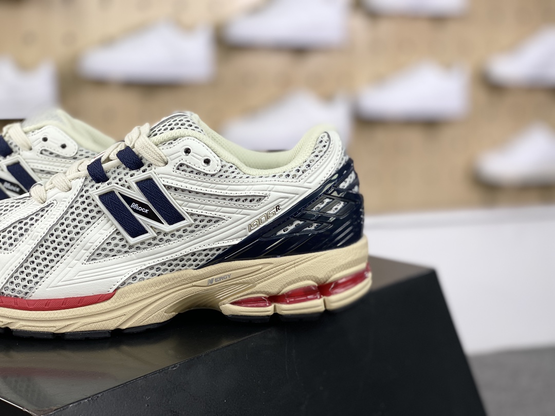 180 新百伦New Balance M1906R系列复古老爹慢跑鞋“网布白红午夜蓝”M1906RR