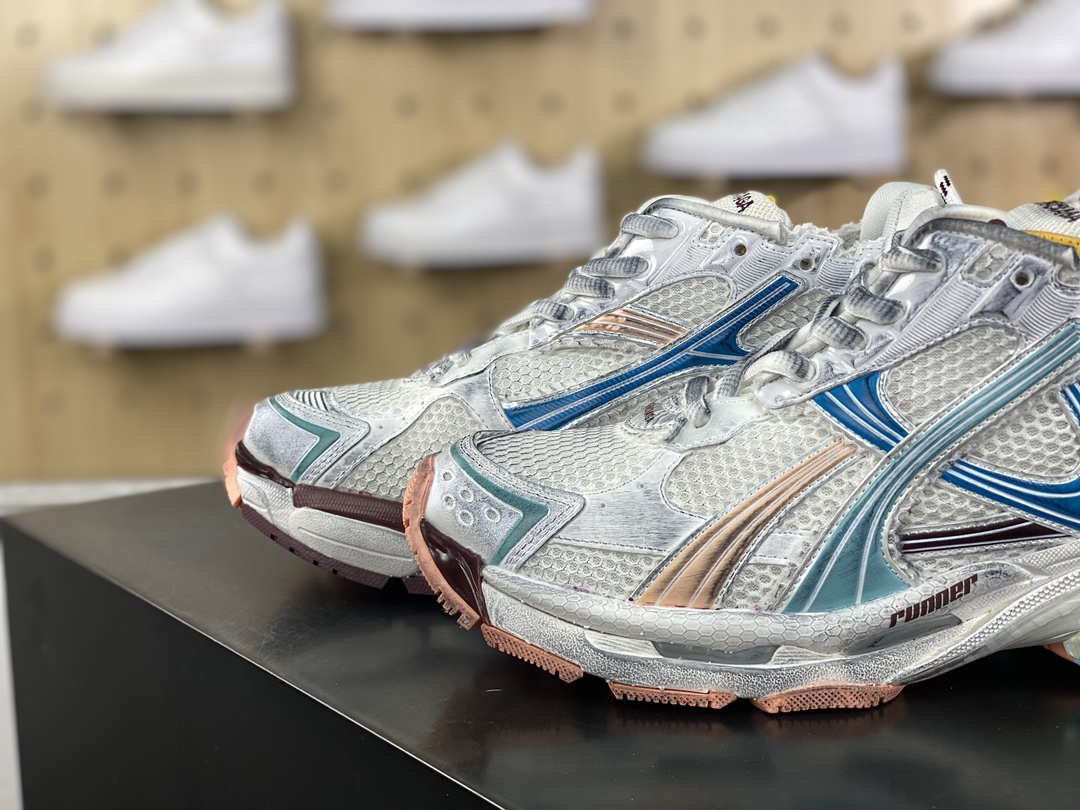 500 巴黎世家BALENCIAGA Runner Sneaker"White/Blue/Peach"2.0慢跑慢跑鞋“2.0解构破坏黑钱了桃粉紫”772774 W3RMU 9754