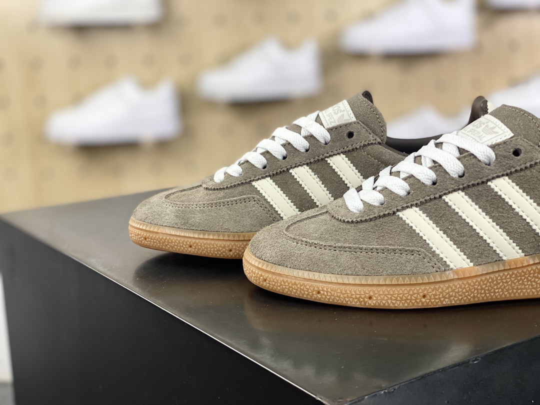 140 阿迪达斯Adidas Originals Handball SPZL 手球运动员系列板鞋“翻毛可可棕奶白焦糖底”IE6490