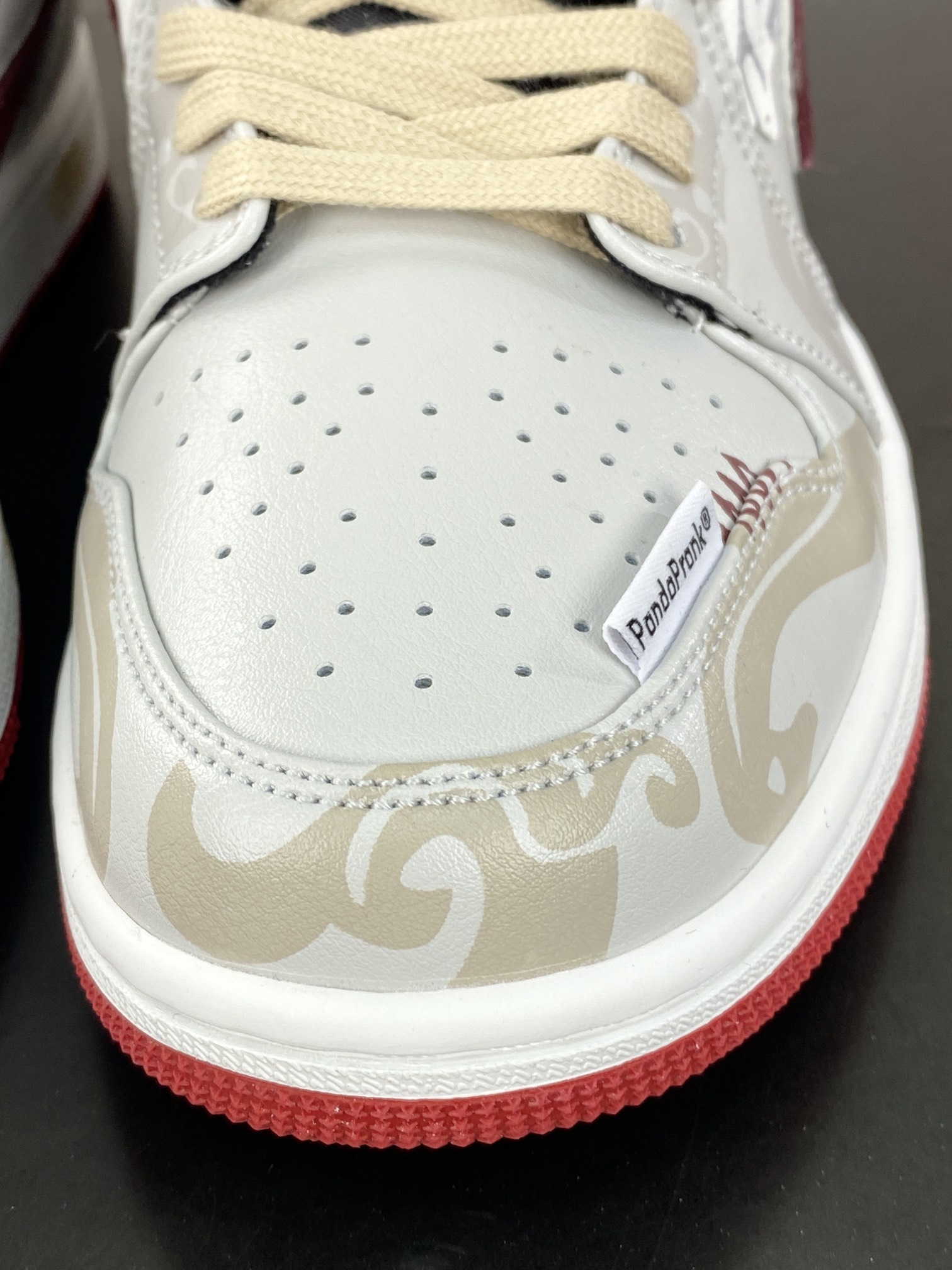 280 耐克Nike Air Jordan 1 Low"Year of the Dragon"AJ1乔丹一代低帮篮球鞋“米灰红游龙则灵绑绳”553558-066