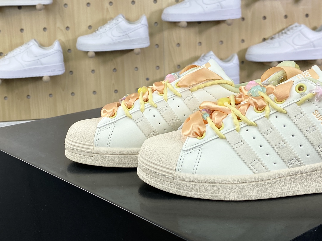 220 三叶草Adidas Originals Superstar”Cream White/Yellow”经典贝壳头板鞋“皮革白黄马卡龙鞋饰”IF1805