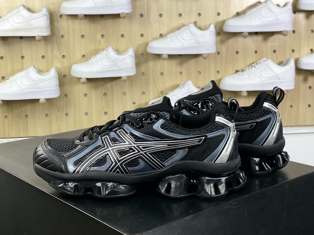 240 亚瑟士/ASICS Gel-Quantum Kinetic”Black Sliver”量子跑步鞋“黑银”1203A270-253