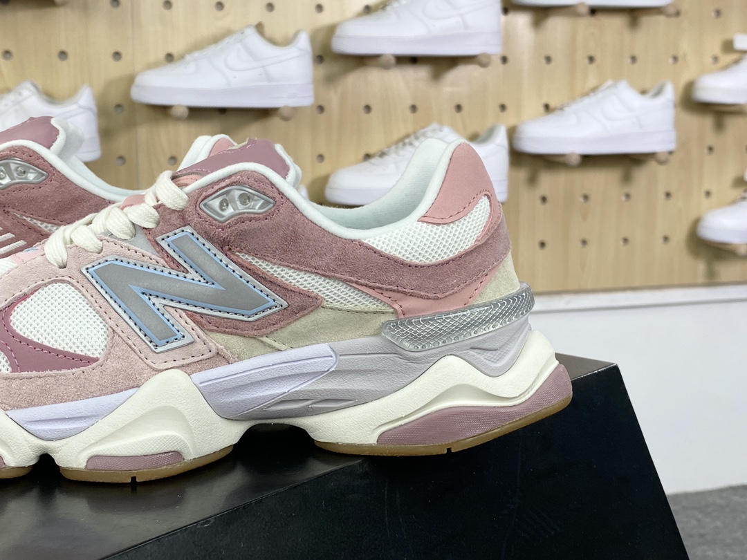 240 新百伦New Balance 9060”Rose Pink”系列复古跑步鞋“米粉白”U9060FRL