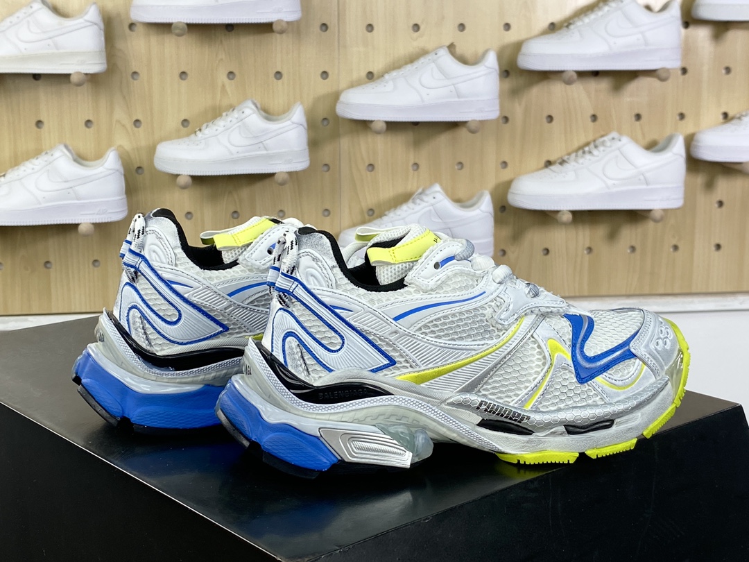 500 巴黎世家BALENCIAGA Runner Sneaker 3.0慢跑系列低帮慢跑鞋“解构破坏黄蓝3.0”779064 W3RXP 9074