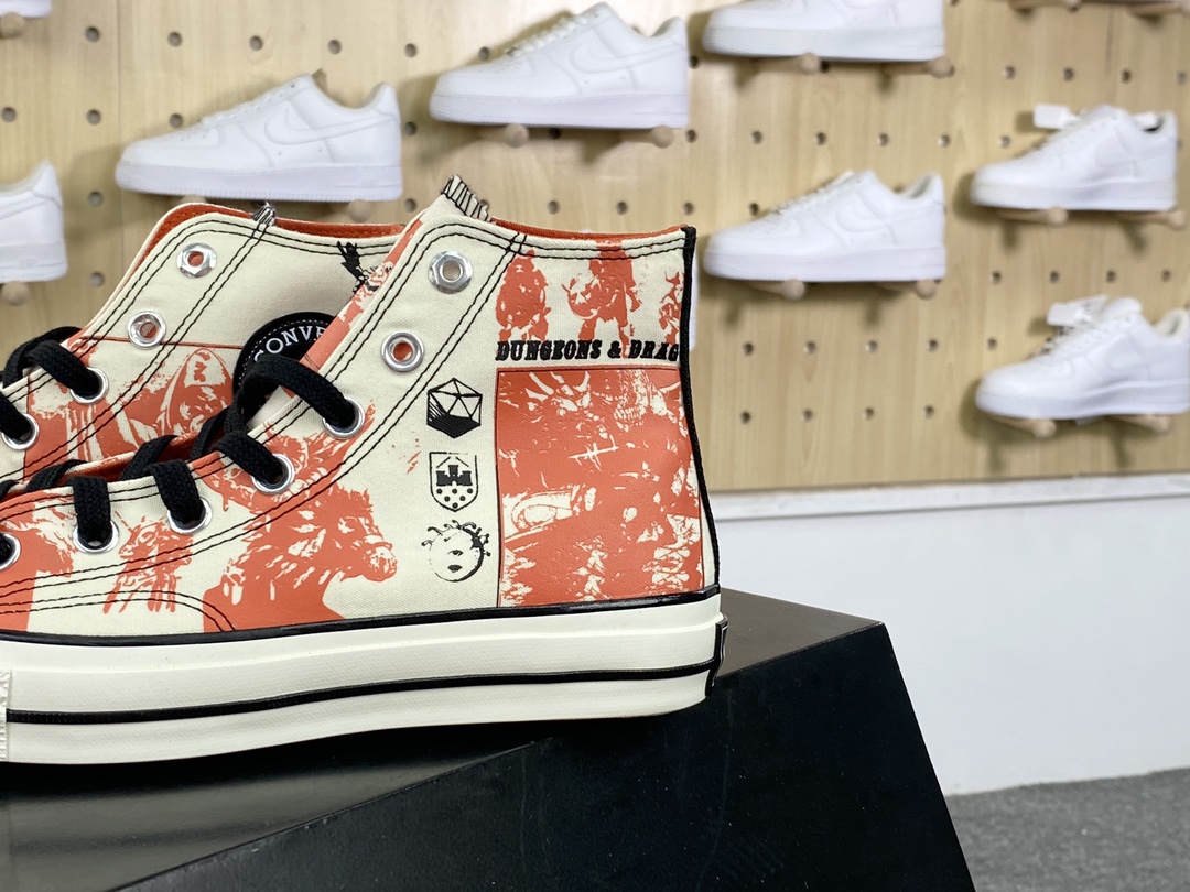 160  Converse Chuck Taylor All Star 1970s High”D&D”复古三星标板鞋“联名米白黑红涂鸦”A09883C