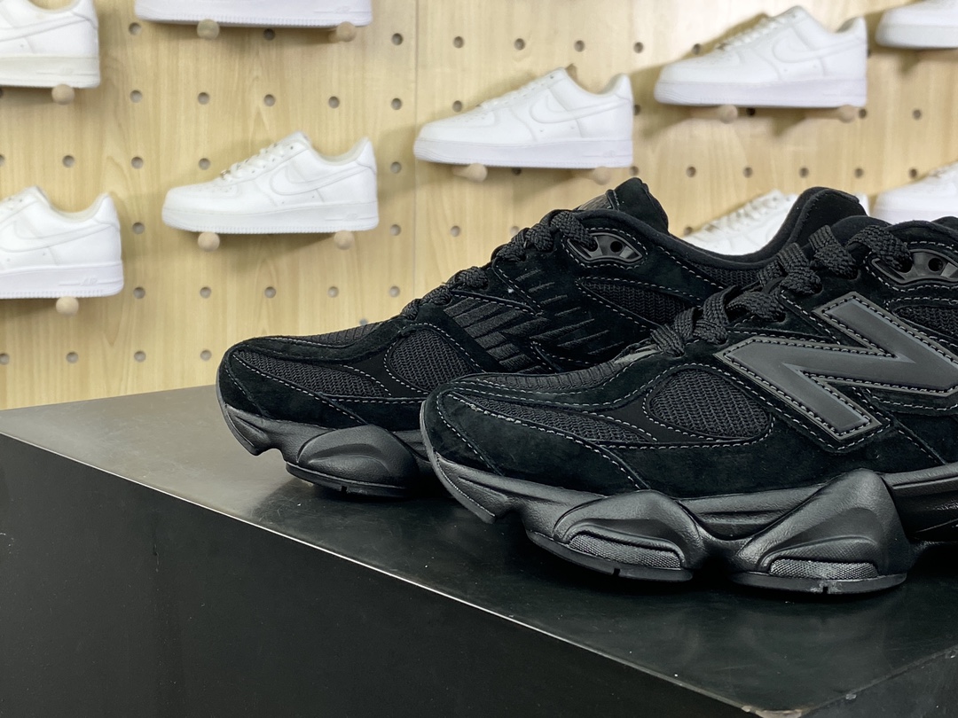 220 新百伦New Balance 9060”Triple Black”系列复古百搭跑步鞋“武士黑灰反光”U9060BPM