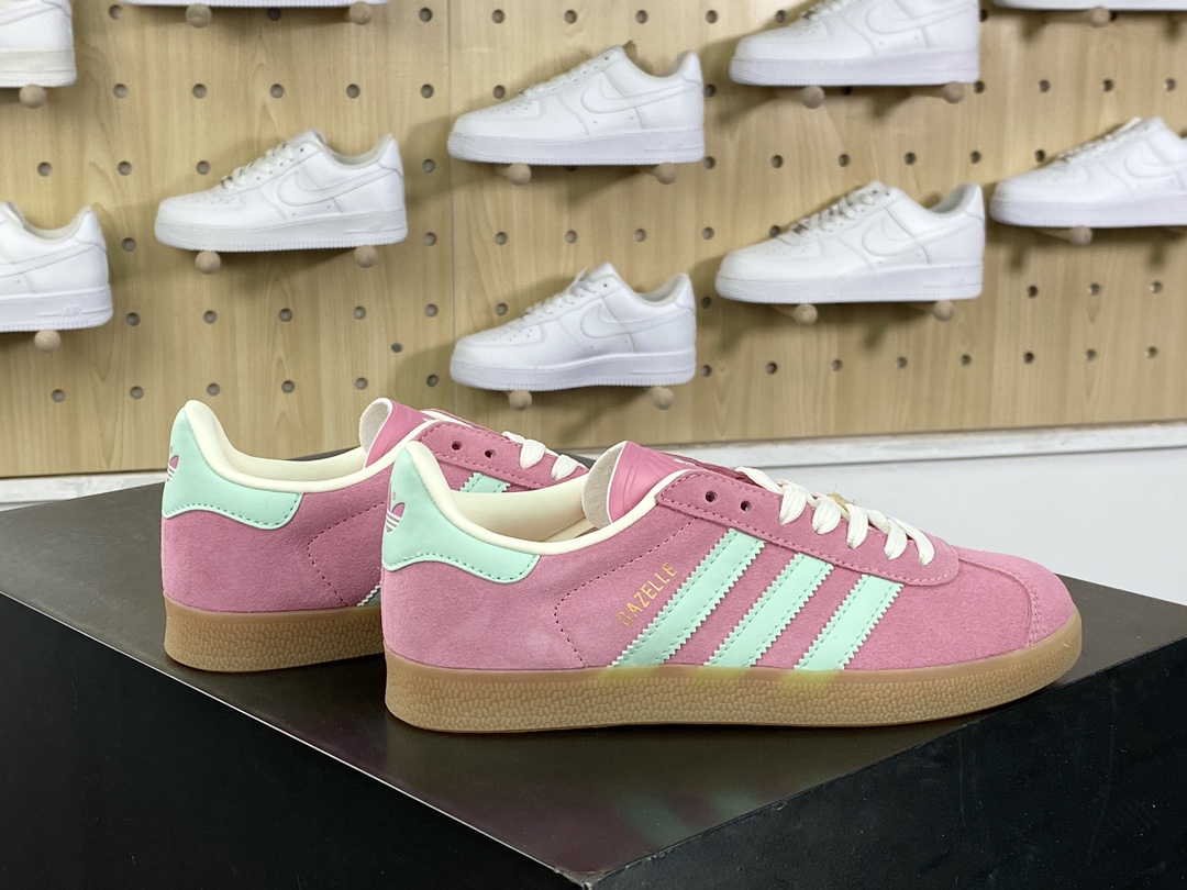 160 阿迪达斯Adidas Originals Gazelle 90 羚羊90复刻版板鞋“翻毛玫粉浅薄荷”IH5015