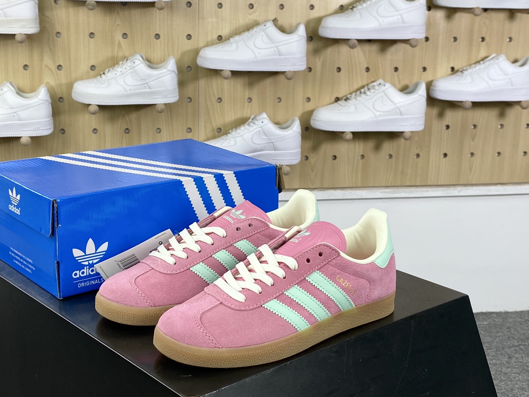 160 阿迪达斯Adidas Originals Gazelle 90 羚羊90复刻版板鞋“翻毛玫粉浅薄荷”IH5015