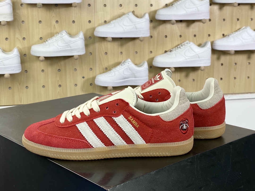 180 阿迪达斯/三叶草Adidas Originals Samba OG”Talchum Pack Scarlet”桑巴舞板鞋“联名米黄浅粉”IG8905