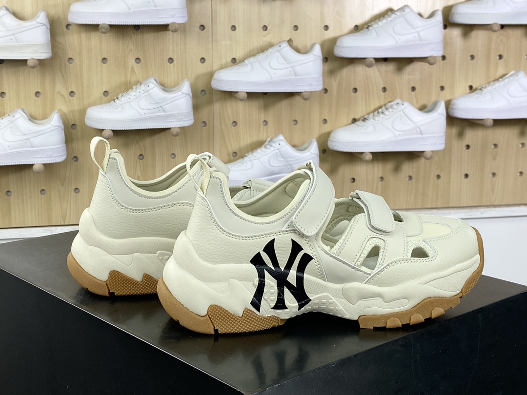 180 New York Yankees x MLB Big Ball Chunky Mask Sandal 系列鞋鞋“象牙白黑NY印花生胶底”3ASDCH133-GP007C