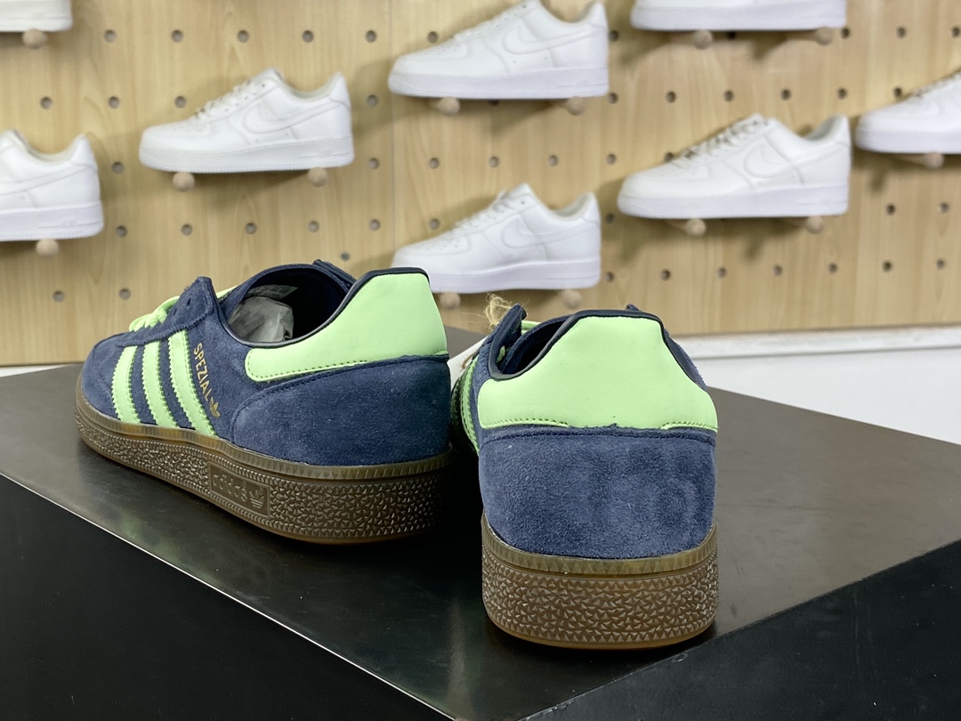 180 阿迪达斯Adidas Originals Handball SPZL 板鞋“翻毛曜石蓝荧光绿生胶底”IH7497