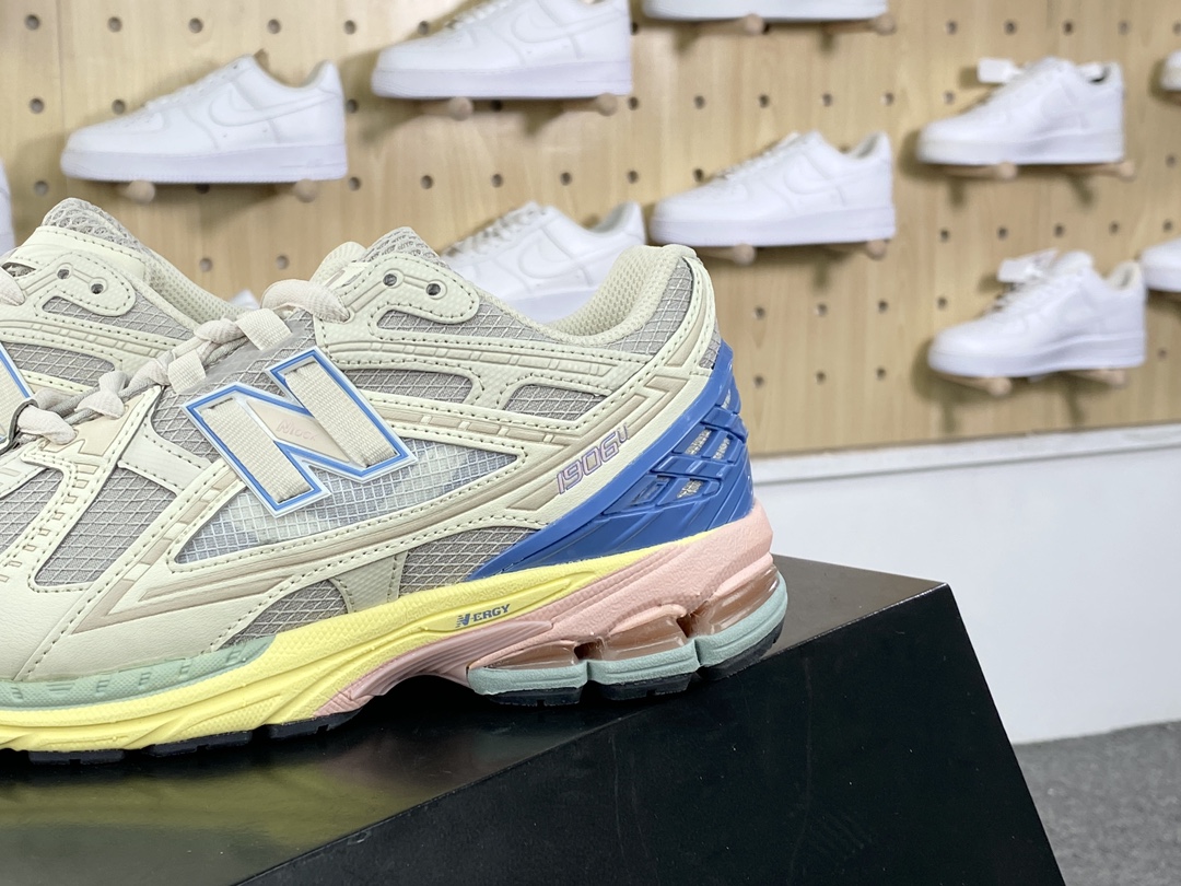 220 新百伦New Balance M1906U系列低帮复古老爹风休闲运动慢跑鞋“米灰黄彩”M1906NC