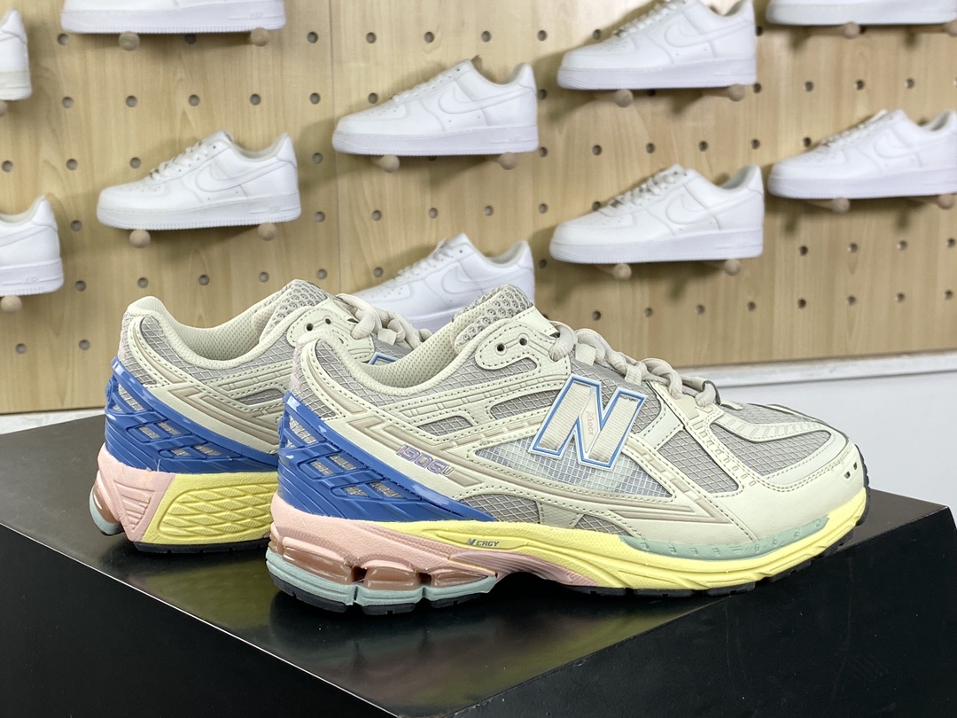 220 新百伦New Balance M1906U系列低帮复古老爹风休闲运动慢跑鞋“米灰黄彩”M1906NC