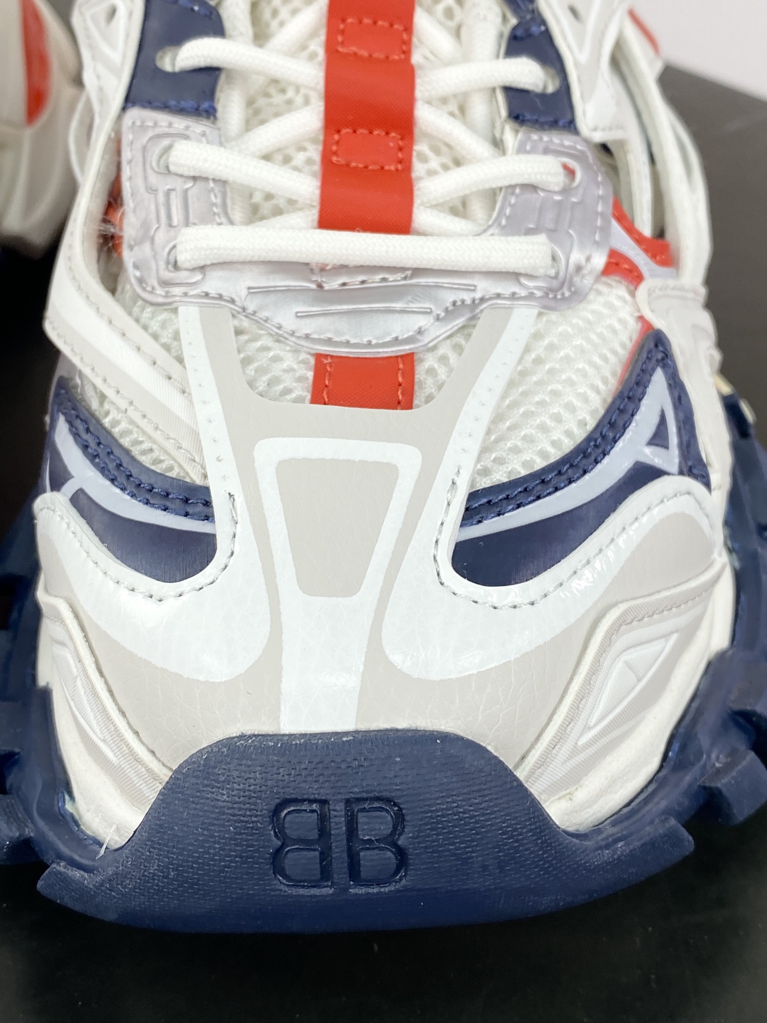 520 巴黎世家BALENCIAGA Track 2 Sneakers"Bule white red"轨道慢跑鞋“镂空白灰皇家青红”568614 W3AE2 1248