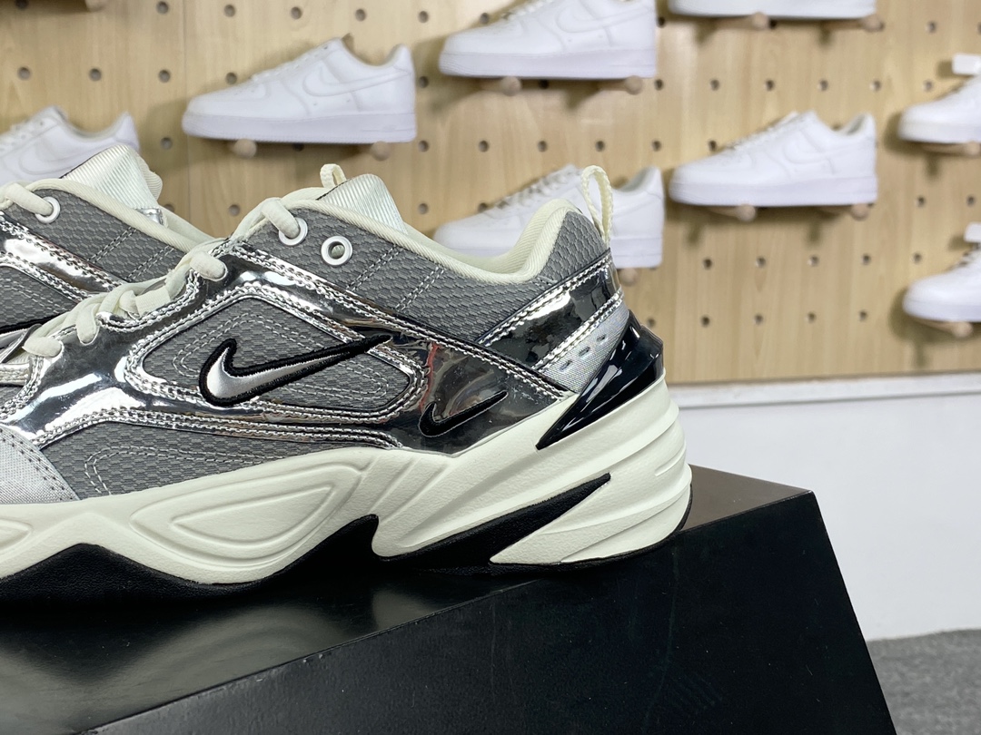 200 耐克Nike M2K Tekno"Mirror-Like Silver"系列低帮运动鞋“镜面银黑”HY95171