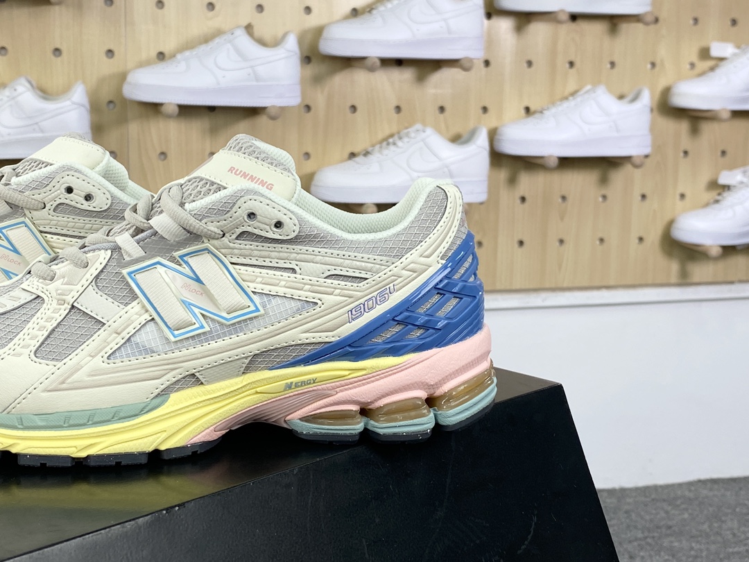 220 新百伦New Balance M1906U系列低帮复古老爹风休闲运动慢跑鞋“米灰黄彩”M1906NC