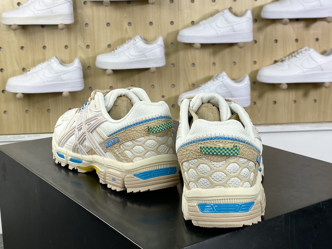 200  ASICS Gel-Kahana 8代系列低帮户外越野休闲运动跑步鞋“联名米黄蓝哆啦A梦”1013A137-200