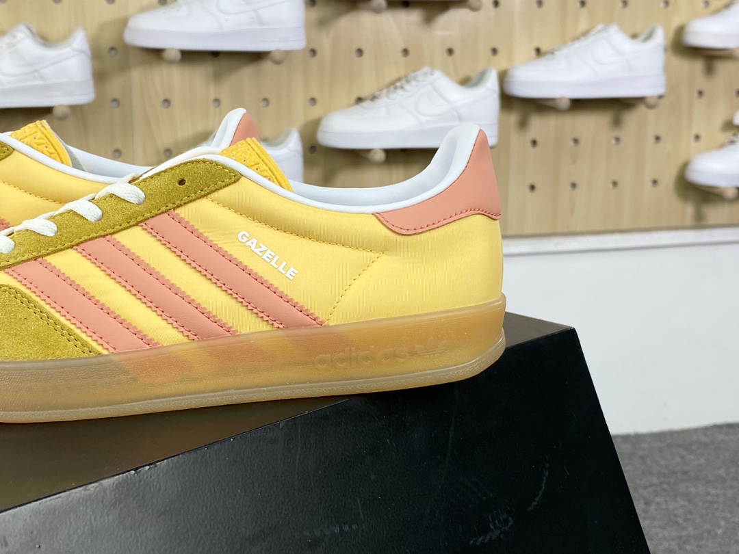 220 阿迪达斯Adidas Gazelle Indoor Trainers 羚羊内训系列低帮板鞋“翻毛粘土黄橘黄生胶底”IE2959