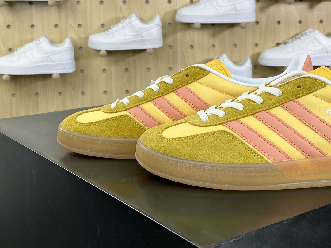 220 阿迪达斯Adidas Gazelle Indoor Trainers 羚羊内训系列低帮板鞋“翻毛粘土黄橘黄生胶底”IE2959