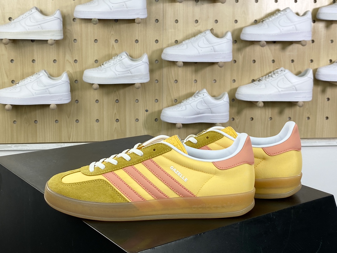 220 阿迪达斯Adidas Gazelle Indoor Trainers 羚羊内训系列低帮板鞋“翻毛粘土黄橘黄生胶底”IE2959