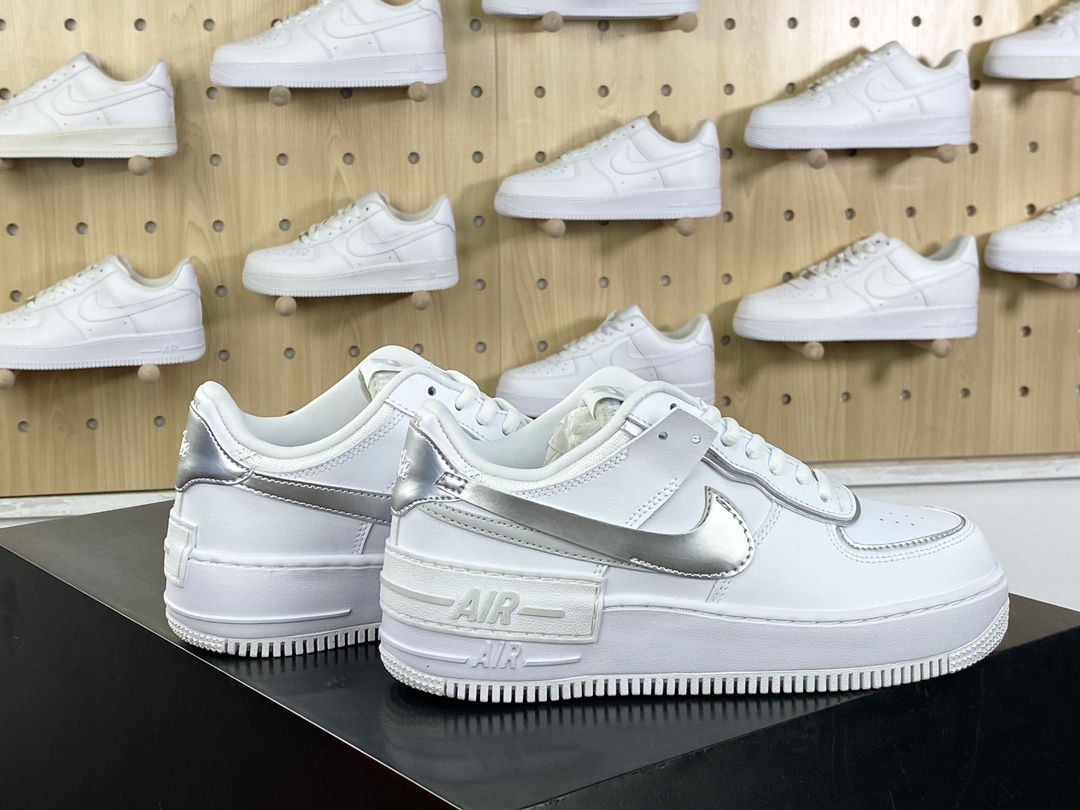 200 耐克Nike WMNS Air Force 1 Shadow”White/Sliver”空军一号板鞋”皮革白银双钩”FH6335-100