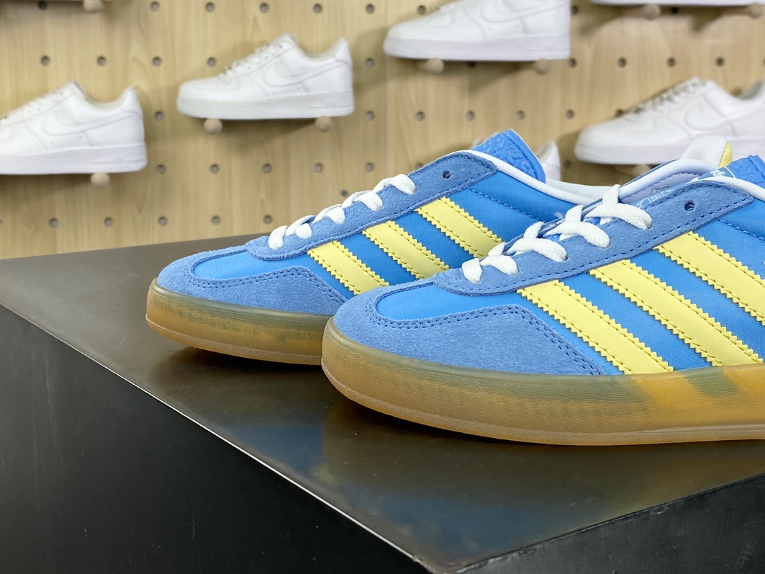 220 阿迪达斯Adidas Gazelle Indoor Trainers 羚羊内训系列低帮板鞋“天蓝浅黄生胶底”IE2960