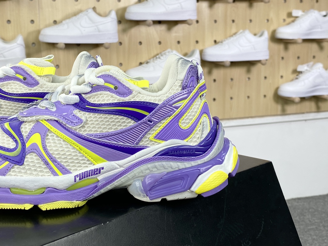 500 巴黎世家BALENCIAGA Runner Sneaker 3.0慢跑鞋“解构破坏白宝蓝亮紫3.0”779064 W3RXP9570