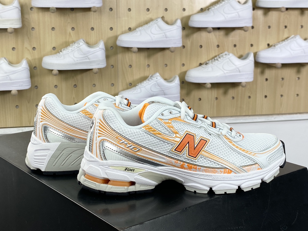 240 NB新百伦New Balance MR740系列低帮复古老爹风休闲运动慢跑鞋“白银亮橙”MR740SE