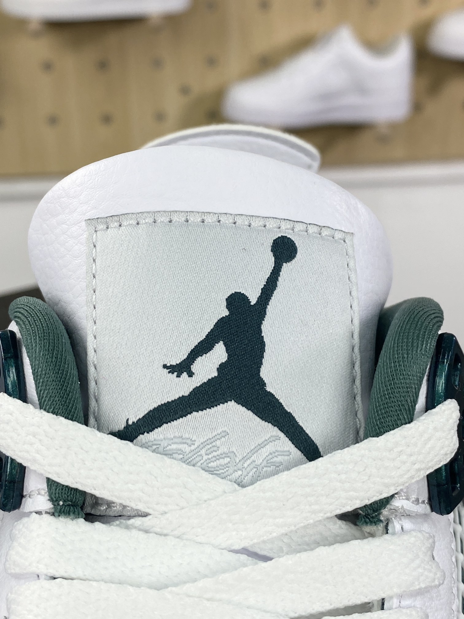 450 耐克Nike Air Jordan 4 Retro"Oxidized Green"迈克尔·乔丹AJ4代中帮篮球鞋“白金属墨绿”FQ8138-103