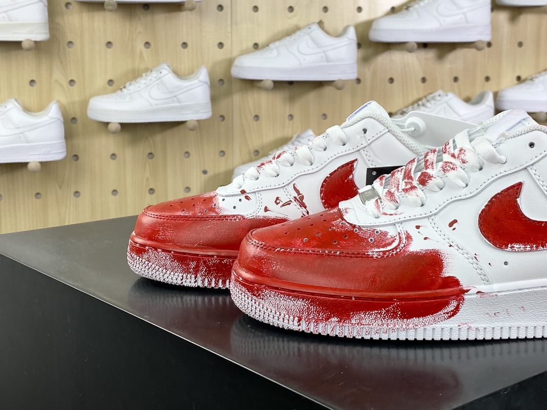 240 耐克Nike Air Force 1'07 Low Retro"Crime scene"空军一号板鞋“皮革白红案发现场”315122-211