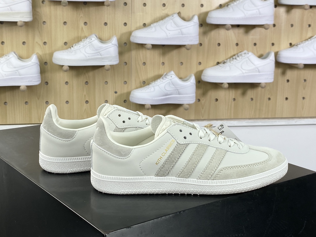 200 Adidas Originals Samba OG"Classics Program/Cloud White"桑巴舞系板鞋“联名云白灰金LOGO”IH0090